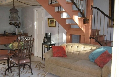 Valdez House | The tree house on the Rio Hondo Valley Alpacas- no cleaning fee