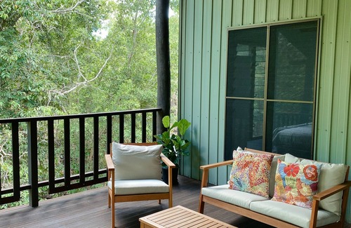 Virginia Cabin | The Treehouse Darwin