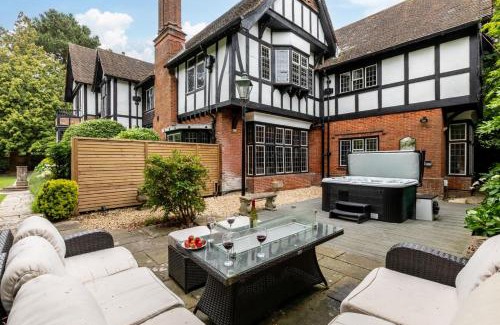 Bournemouth City Centre House | The Tudor Mansion