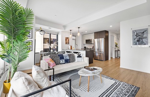 East Cambridge Apartment | The ultimate urban escape