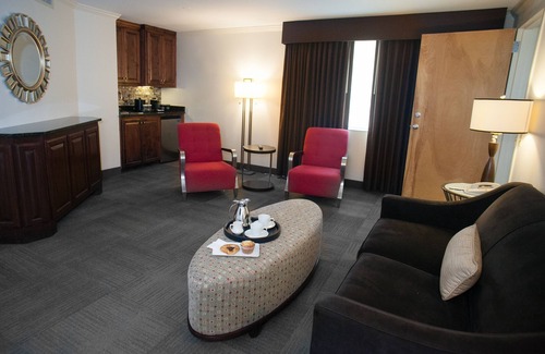 Athens Hotel | The University of Georgia Center for Continuing Education & Hotel