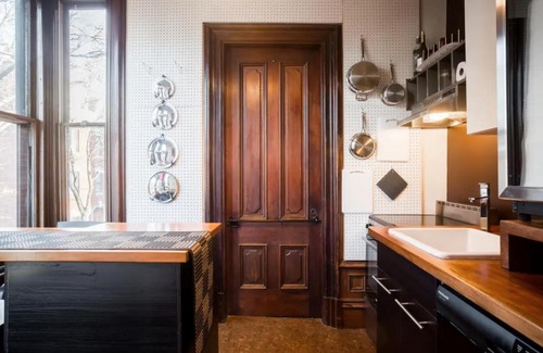 Shawmut Apartment | The Upton