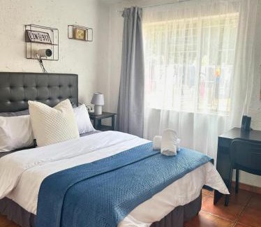 Die Hoewes Apartment | The Urban Dessert "Comfort and Convenience Merged"