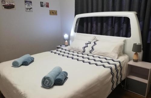 Sutherland House | The V8 House