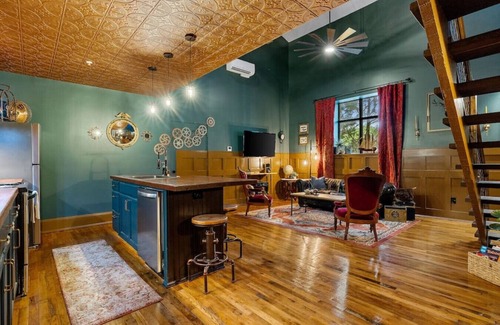 Columbia House | The Vestry on Read - Entire