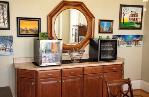 Delphos Apartment | THE VICTORIAN GUESTHOUSE - Room 6