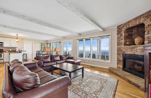 Lookout Mountain House | The View! Charming 3-bedroom house Cloudland/West Brow/Rising Fawn