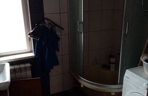 Uman Villa | The villa is 1.9 km from Grave of Tsadik Nachman.