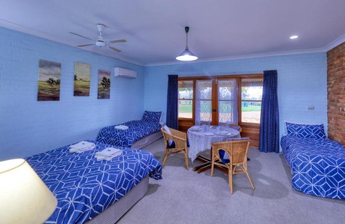 Cowra Hotel | The Vineyard Motel