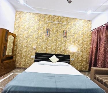 Gomti Nagar House | The Vintage Villa