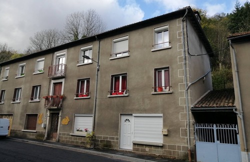 Ferrieres-Saint-Mary House | THE VIOLET