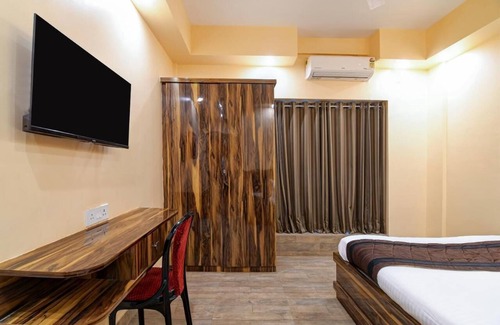 Misrikh Hotel | The Vishwnath Palace