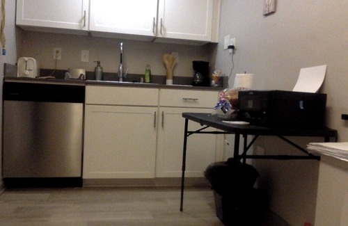 Downtown Louisville Hotel | The Vue @ 3rd comfortable space 1 block from 4th st Live Downtown .