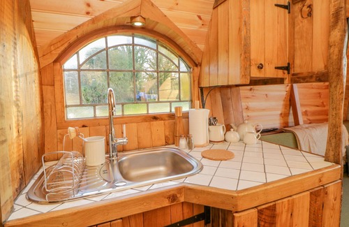 Ottery St Mary Cottage | THE WAGON AT BURROW HILL, pet friendly in Ottery St Mary