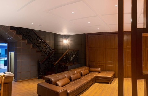 Pyin Oo Lwin Hotel | The Waiting Lodge Hotel Pyin Oo Lwin