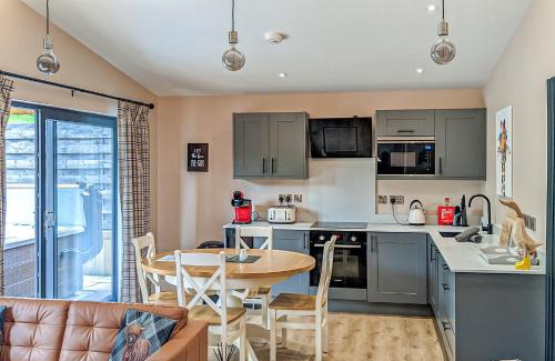 Chirk Bank Resort | The Warrens At Foxtail