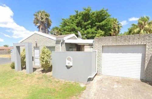 Brackenfell Villa | The Way West Airbnb