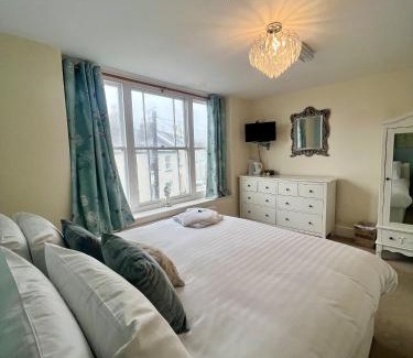 Instow Bed & Breakfast | The Wayfarer Inn