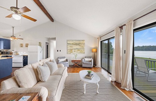 Hiawassee House | The Weathered Porch by Chatuge Home Concierge Lakeside Retreat w/Private Dock, Deck & Mountain Views