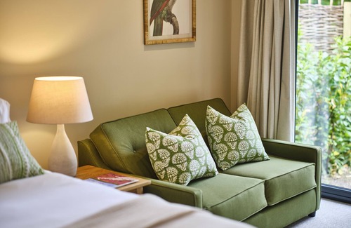 Barrow Cabin | The Weeping Willow Lodges