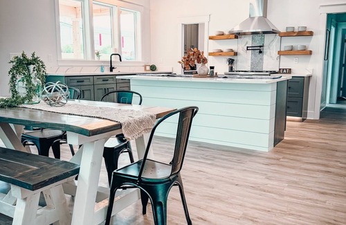 Nashport House | The Wharf at Buckeye Lake