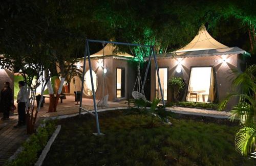 Bhopal Resort | The Whispering Palms Resort