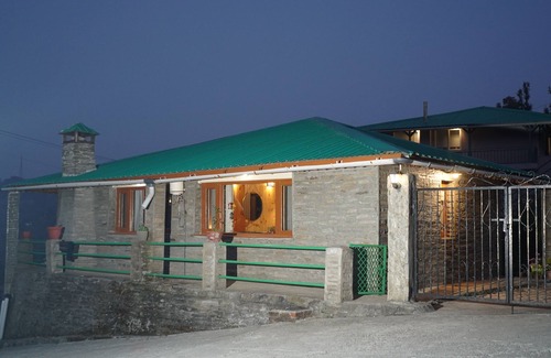 Kaul Apartment | The Whispering Pines