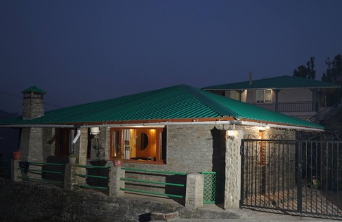 Kaul Apartment | The Whispering Pines