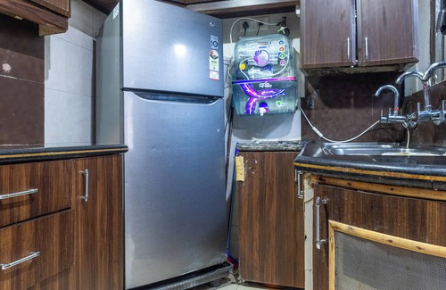 The Mall Road Apartment | The Whispering Pines