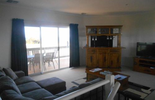 Melville House | The White House - Edithburgh