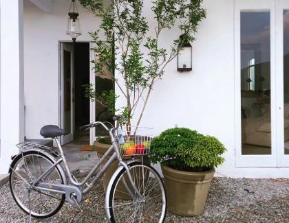 Bukit Temin House | The White House Homestay