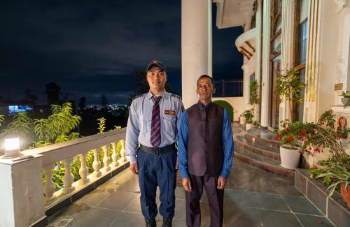 Kathmandu Villa | The White House Villa 8 bedroom with Swimming Pool