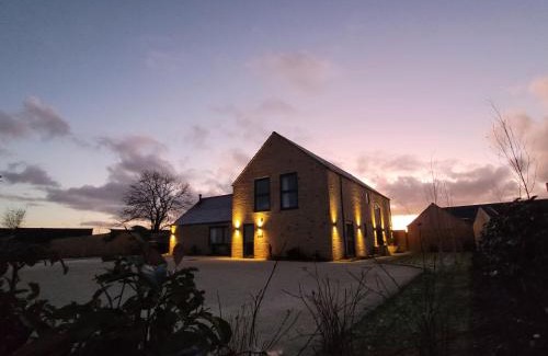 Dunholme House | The Willows, Ashlin Farm Barns