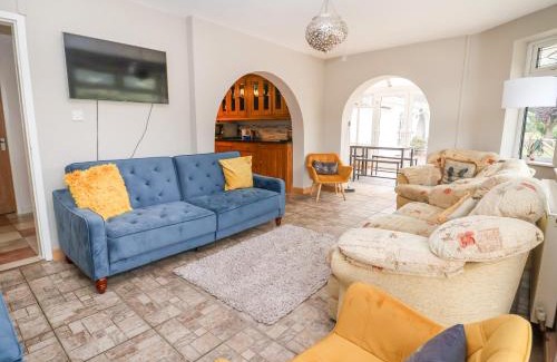 Acrefair House | The Willows