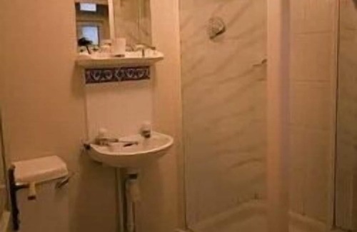 Dyke Hotel | The Wishing Well