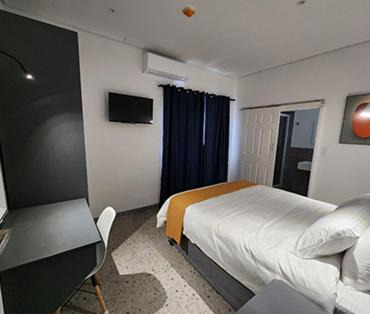 Port Edward House | The Wishing Well Guest House Self-Catering