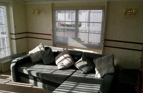 Ingoldmells Resort | The Wolds Vogue II 6 Berth Central Heated