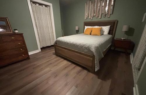 Dahlonega Apartment | The Woodward Unit A