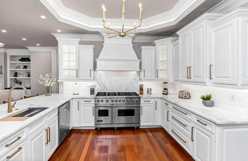 Earlewood House | The Wren + Nest | Main & Guest House | Sleeps 10