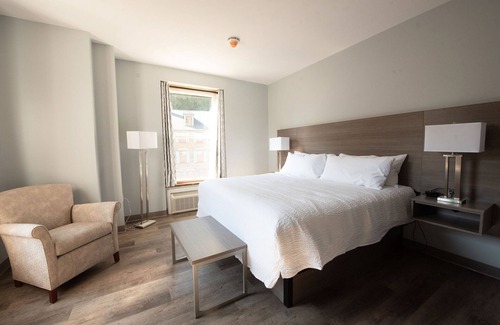 Ashfield Hotel | The Y On Broadway