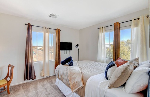 Rhodes Ranch House | The Yak Yak place