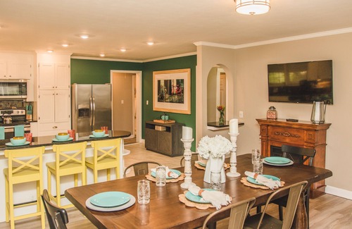 Greer House | The Yellow Door Inn, Welcome to Our Porch! Close to Charming Downtown Greer