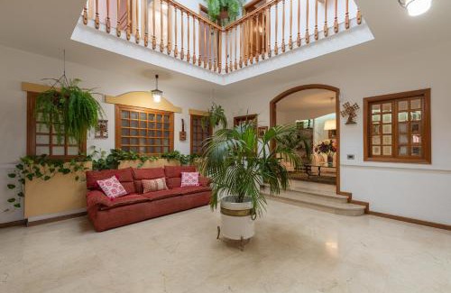 Galdar Villa | The Yellow House - Solarium - Climatized Pool