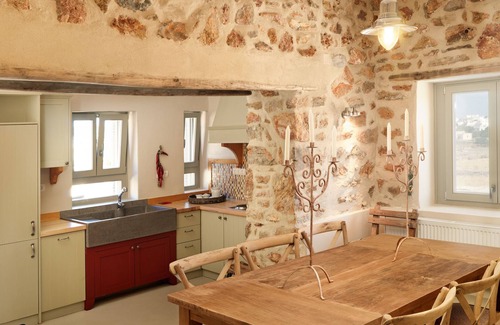 Folegandros Town Apartment | Themonies Luxury Suites