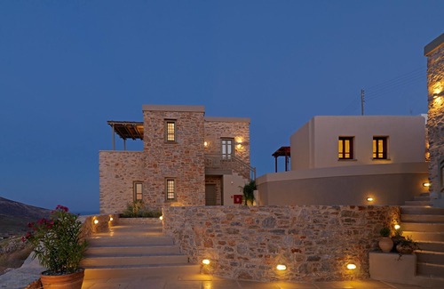 Folegandros Town Apartment | Themonies Luxury Suites