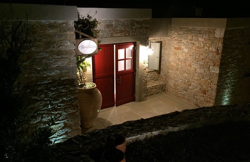 Folegandros Town Apartment | Themonies Luxury Suites