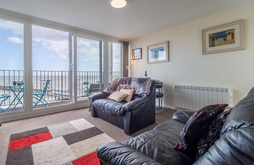 Felixstowe Apartment | This apartment has absolutely amazing views of the waterfront and pier.