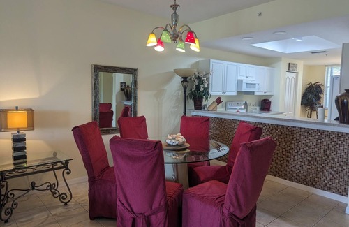 Sarasota Apartment | This apartment is a 2 bedroom(s), 2 bathrooms, located in SARASOTA, FL.