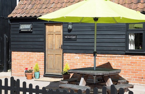 Walpole Cottage | This conversion is more suited to couples or a small family.