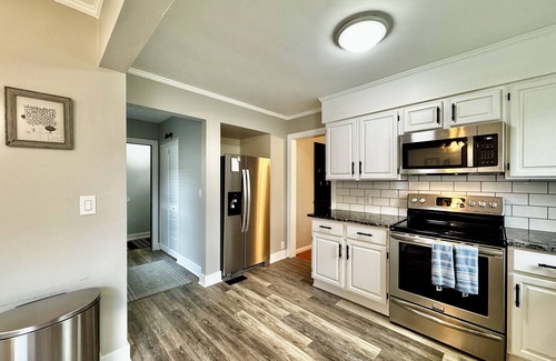 Marion House | This house is a 4 bedroom(s), 2 bathrooms, located in Marion, IN.